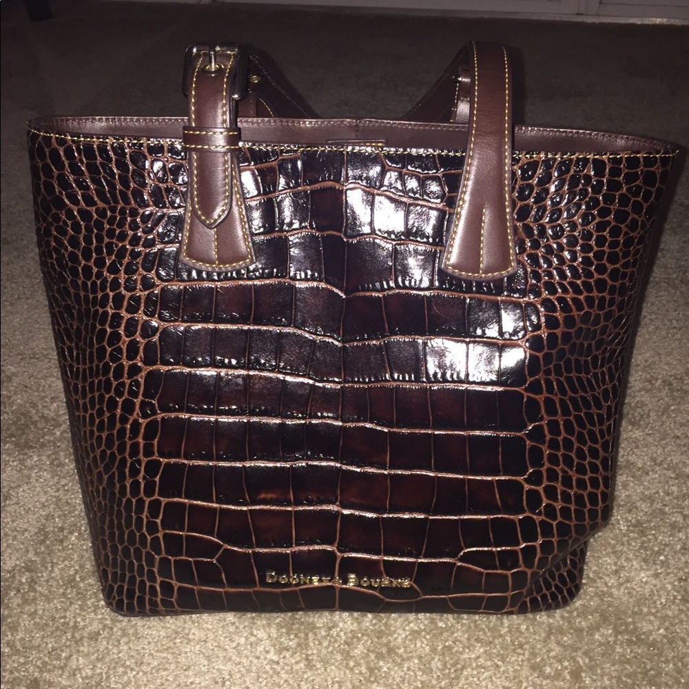 Dooney & Bourke Tote Bag
